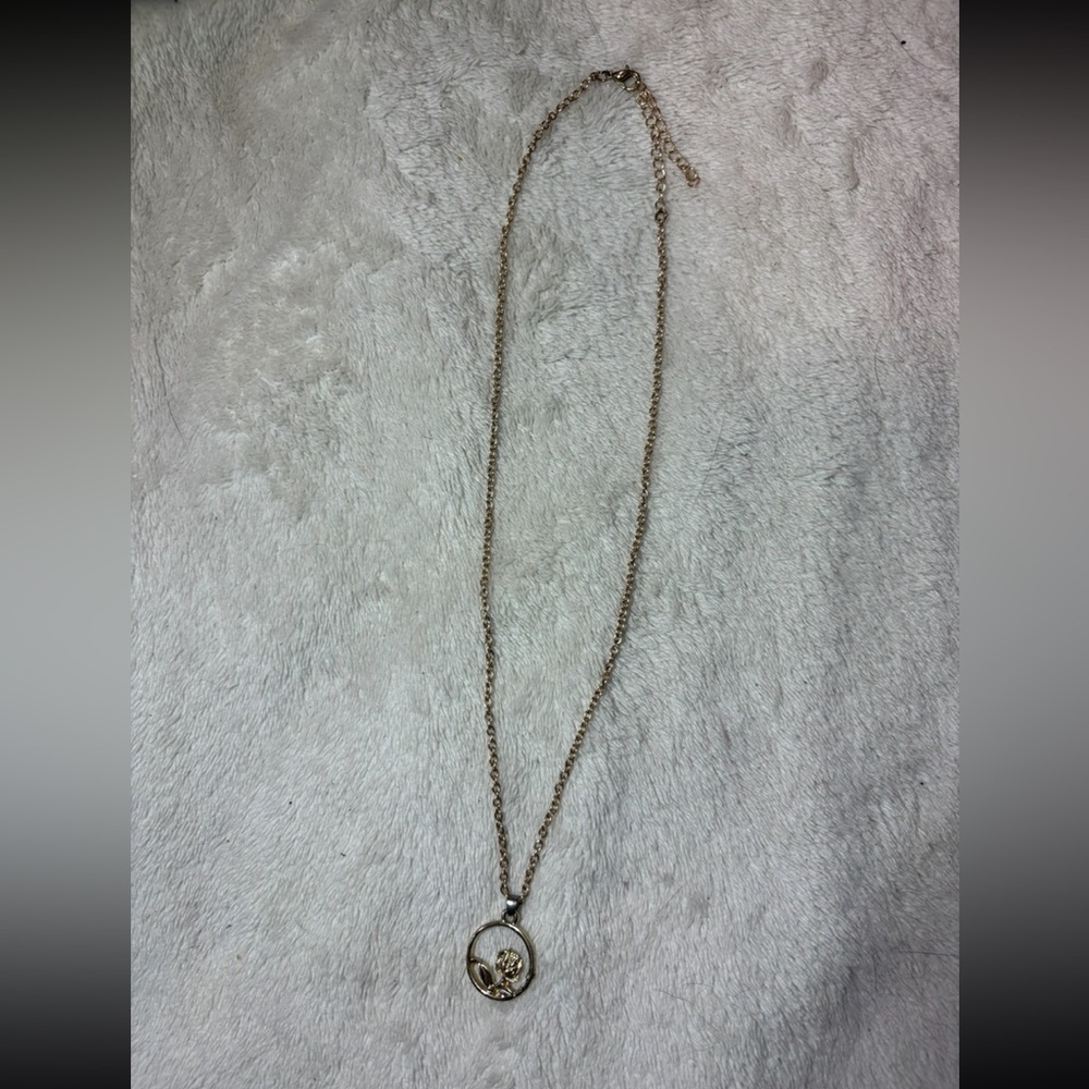 gold rose pendant necklace
